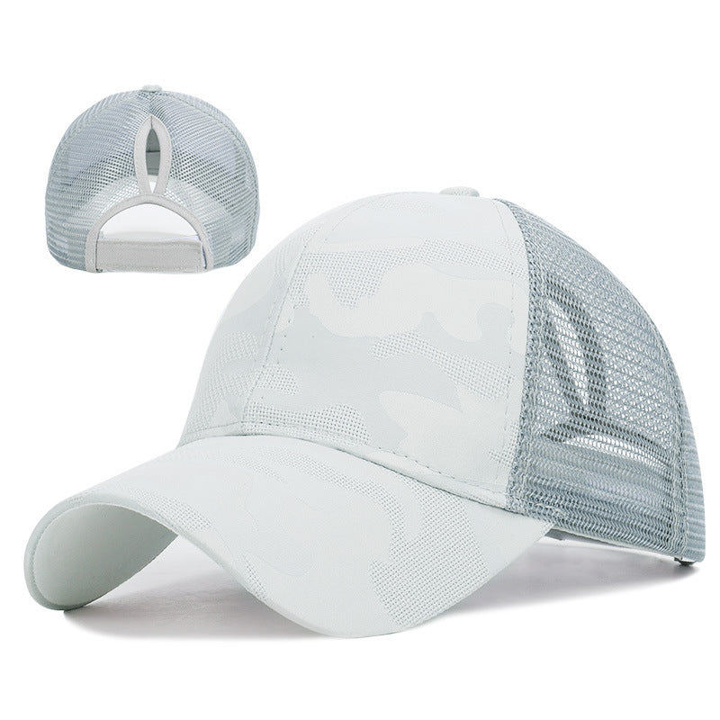 High ponytail baseball cap in white mesh, perfect for running and fitness activities.