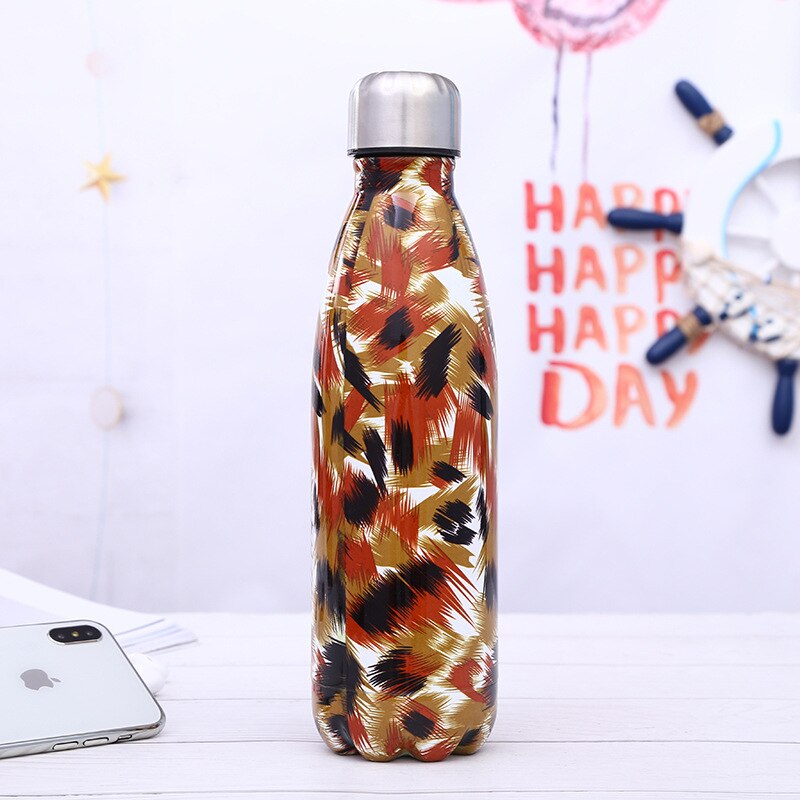 Stainless steel insulated water bottle with 12 hour hot retention