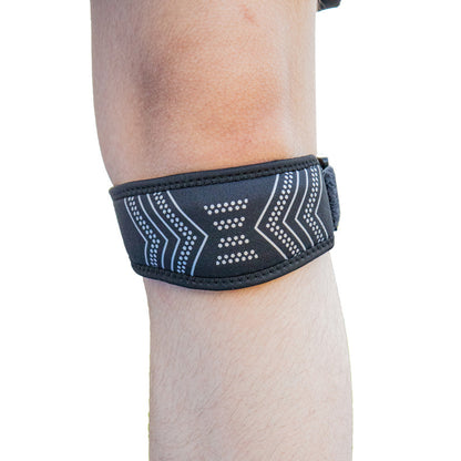 Knee compression sleeve with breathable adjustable design